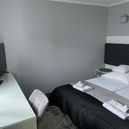 Apartament Lazur Piła Buitenkant foto