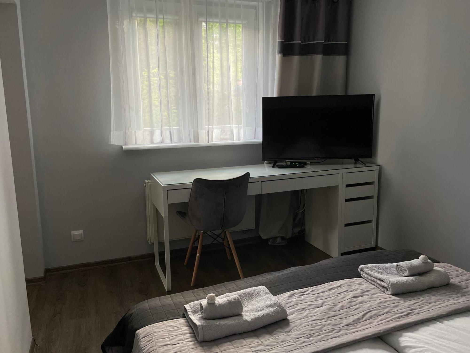 Apartament Lazur Piła Buitenkant foto