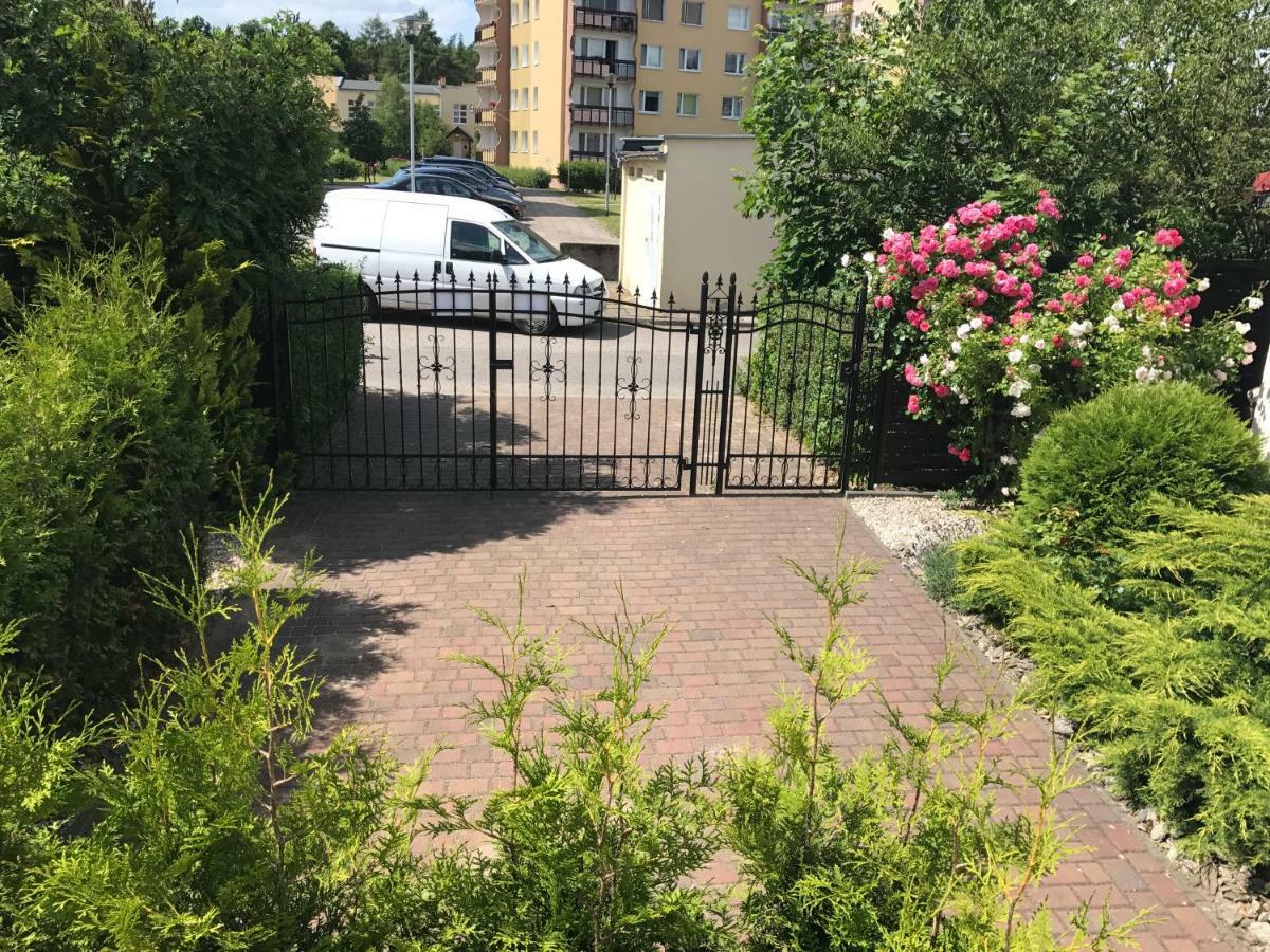 Apartament Lazur Piła Buitenkant foto